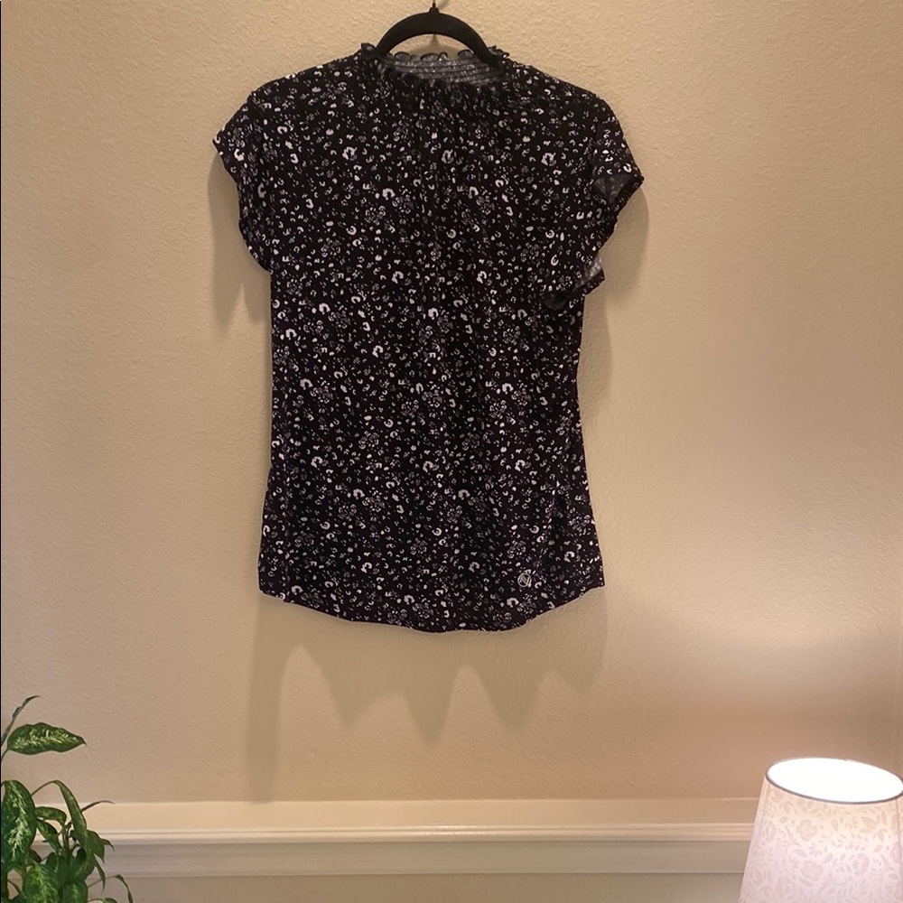 Adrienne Vittadini Black Cap Sleeve Blouse with Mandarin Collar/ Mock Neck